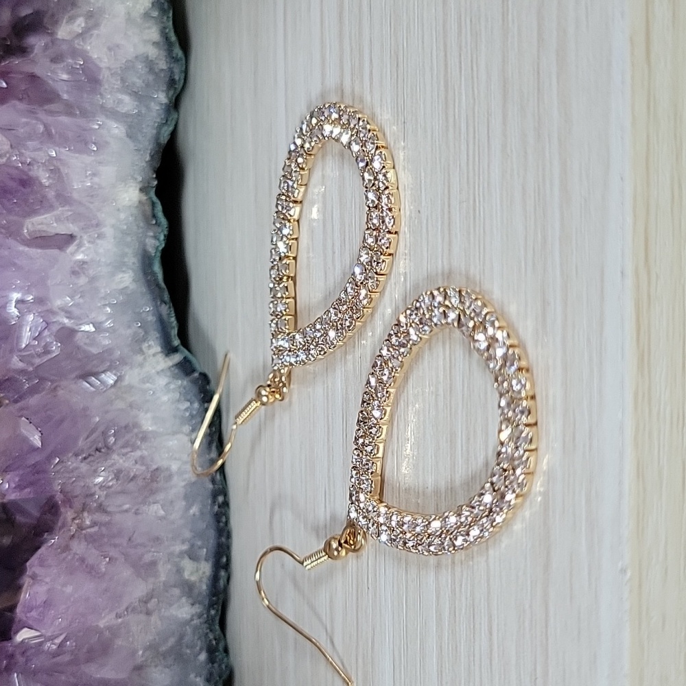 🔥LAST PAIR🔥 Stunning Crystal Teardrop Statement Earrings - Picture 7 of 7